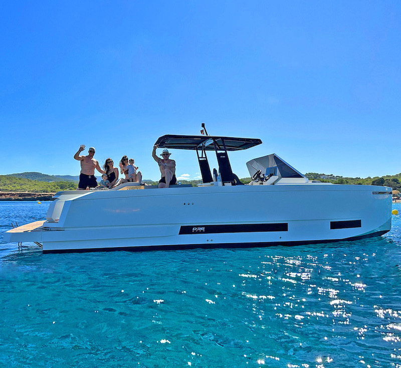Charter Buddies De Antonio 36